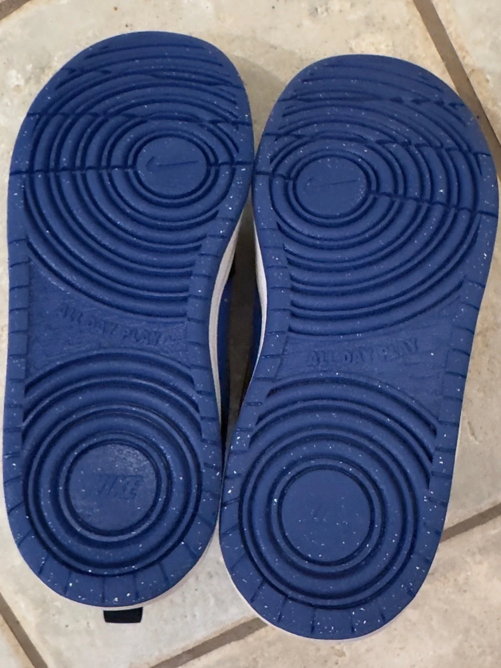 Nike youth high